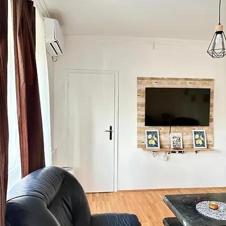 Nina 2 Banovo Brdo Apartman *