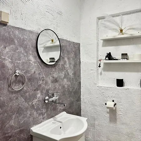 Nina 2 Banovo Brdo Bělehrad